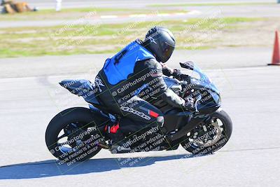 media/Jan-20-2023-Fastrack Riders (Fri) [[f2ad32aba3]]/Level 1/session 3 turn 9/